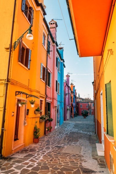Discover Burano: Italy s Vibrant Rainbow Island Near Venice