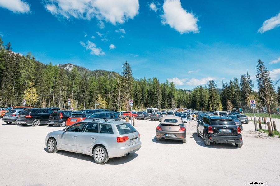 Lago di Braies Travel Guide: Essential Tips for Visiting This Stunning Dolomites Gem