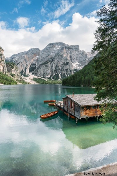 Lago di Braies Travel Guide: Essential Tips for Visiting This Stunning Dolomites Gem