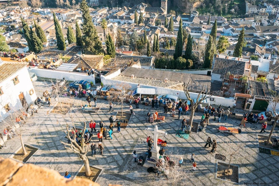 Granada Unveiled: 20 Must-See Experiences for Travelers