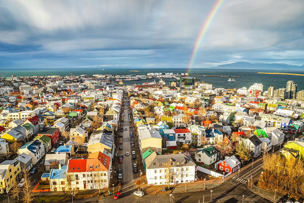 Choosing the Perfect Time to Explore Iceland: Seasonal Guide & Weather Insights