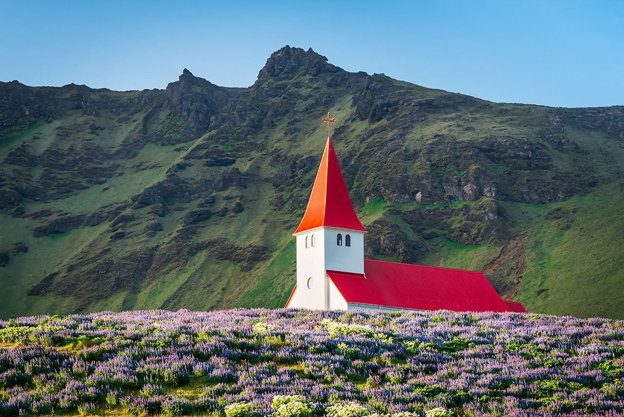 Choosing the Perfect Time to Explore Iceland: Seasonal Guide & Weather Insights