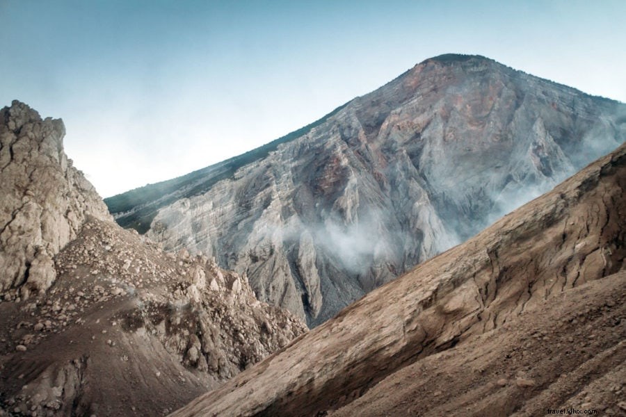 Exploring Santiaguito: A Safe Hiking Guide to Guatemala’s Active Volcano