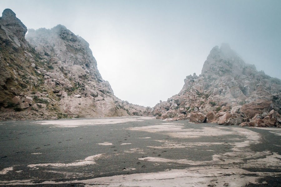 Exploring Santiaguito: A Safe Hiking Guide to Guatemala’s Active Volcano