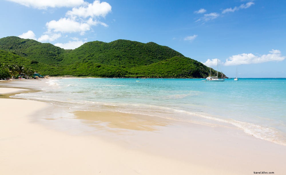 15 Most Stunning Places to Visit in St. Martin and St. Maarten