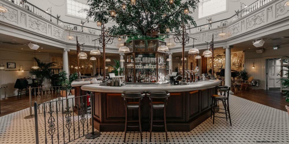 15 Best and Most Beautiful Places to Visit in Bath, England