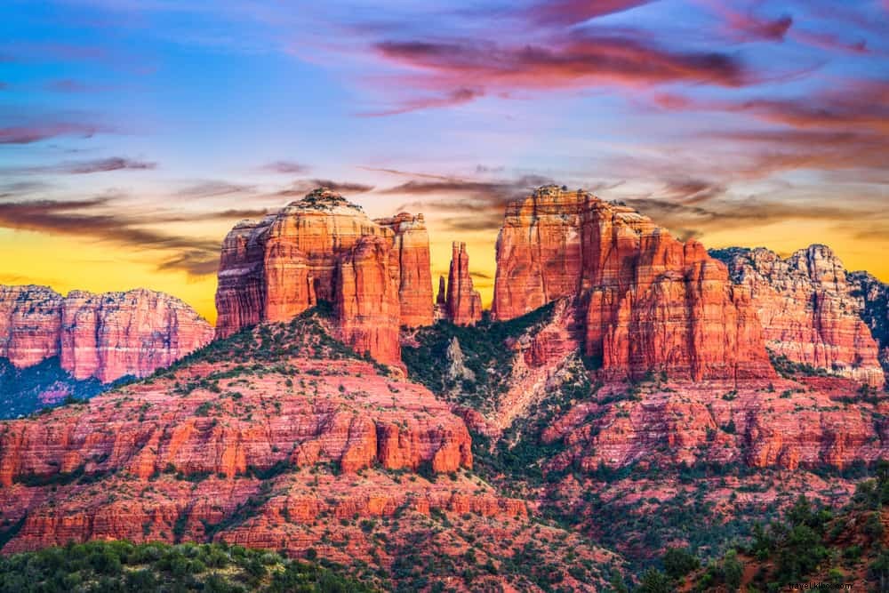26 Best Places to Visit in the USA in April: Top Spring Destinations