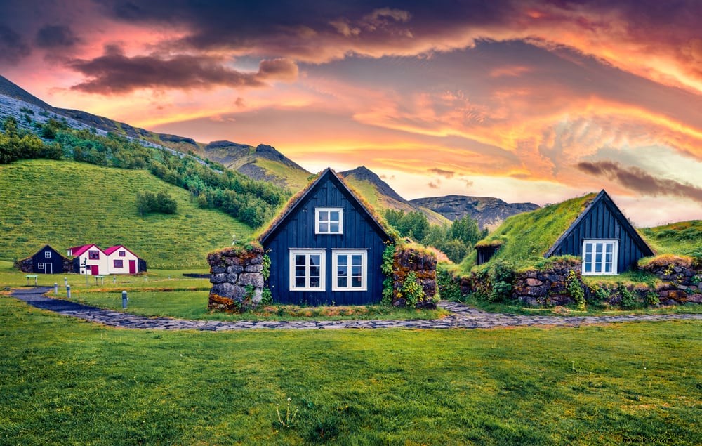 21 Most Stunning Places to Visit in Iceland: A Traveler s Ultimate Guide