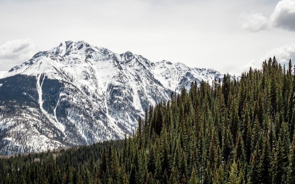 24 Must-Visit U.S. Destinations for December: From Bavarian-Style Winter Towns to Snowy Mountain Escapes