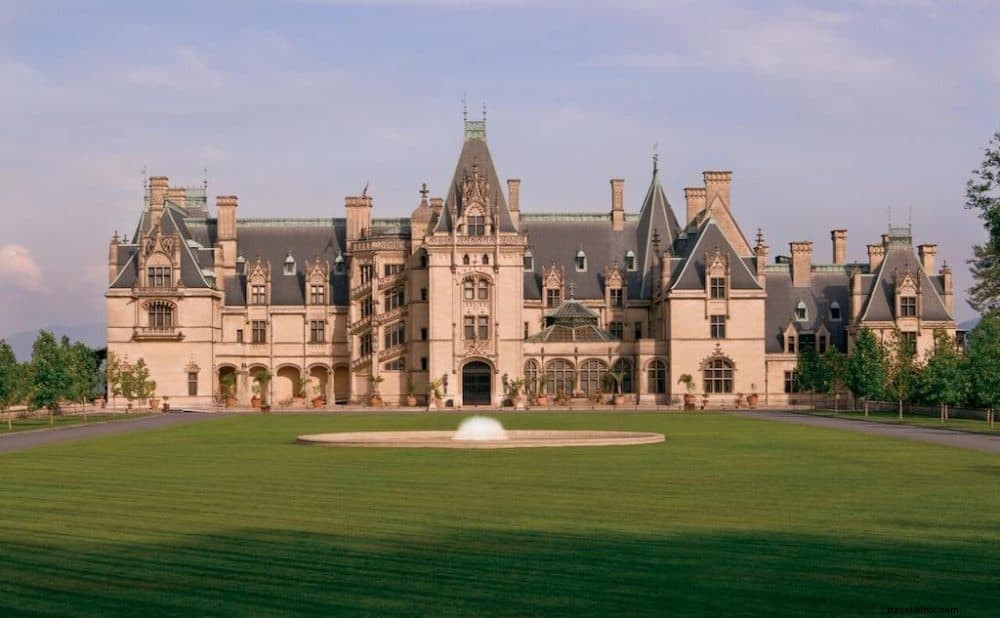 24 Must-Visit U.S. Destinations for December: From Bavarian-Style Winter Towns to Snowy Mountain Escapes