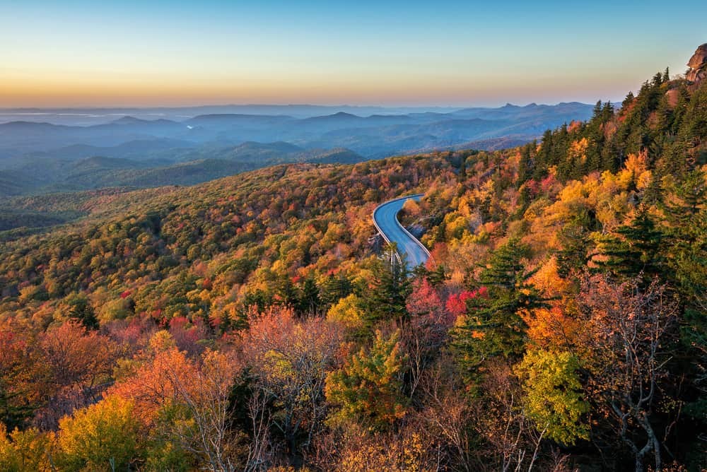 20 Best Places to Visit in the USA in October: Ultimate Fall Foliage Guide