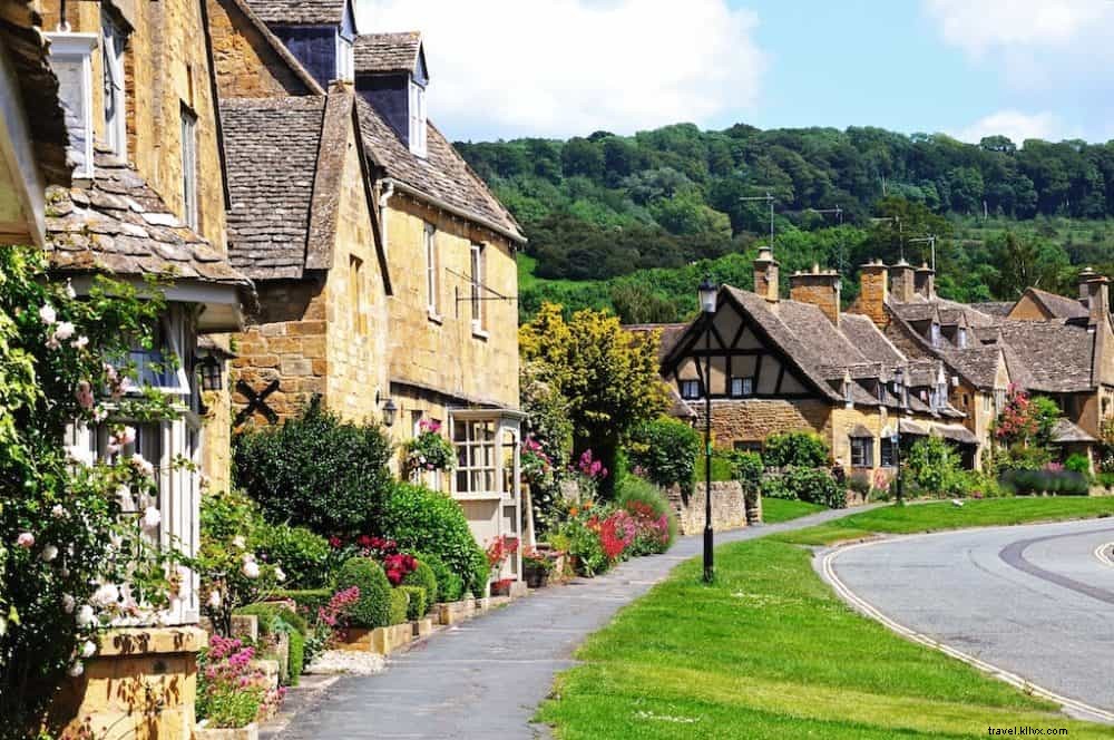 19 Stunning Places to Visit in the Cotswolds: England s Quintessential Countryside Gems