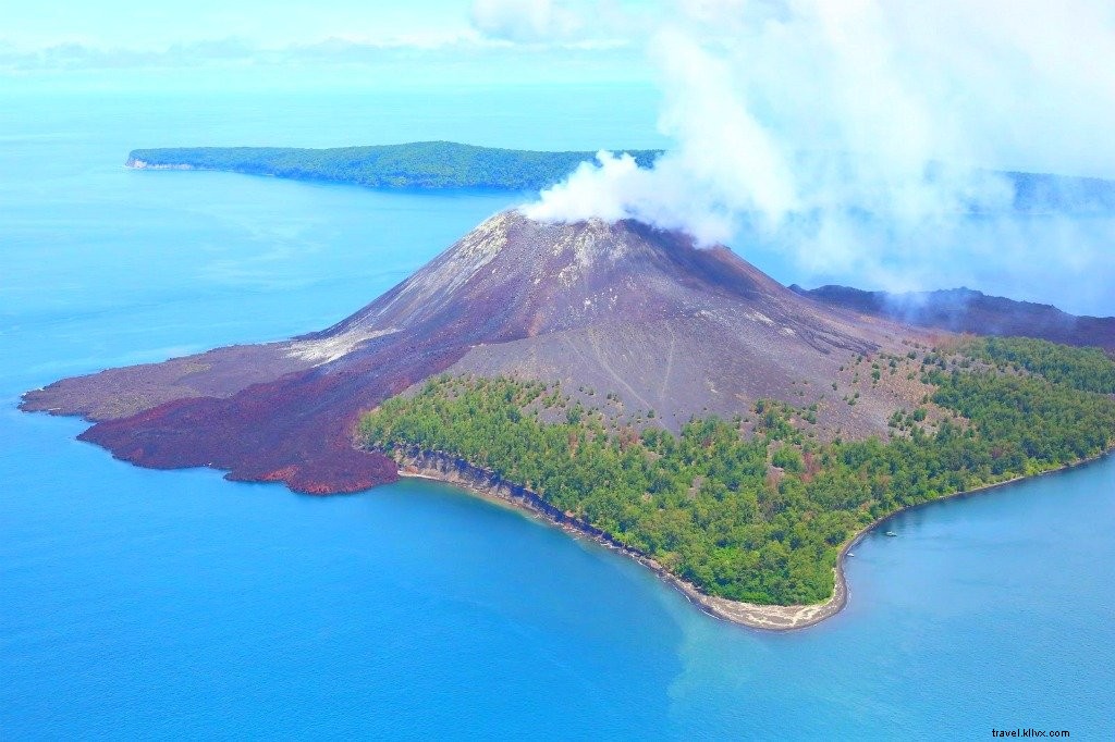 20 Stunning Places to Visit in Indonesia: Beaches, Volcanoes, and Hidden Gems
