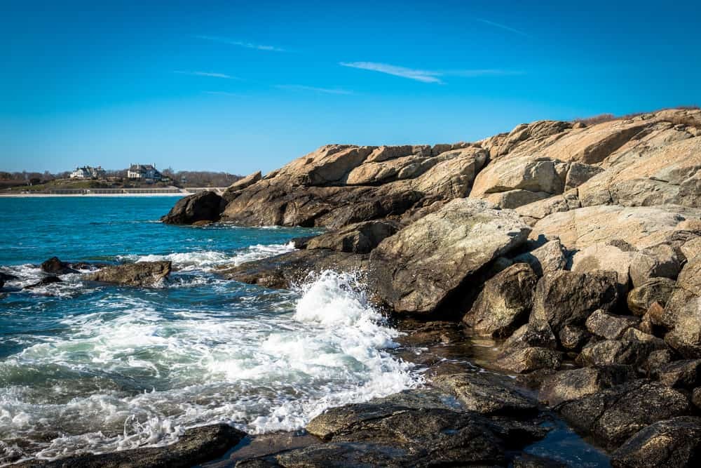 15 Most Beautiful Places to Visit in Rhode Island: Scenic Gems and Historic Treasures