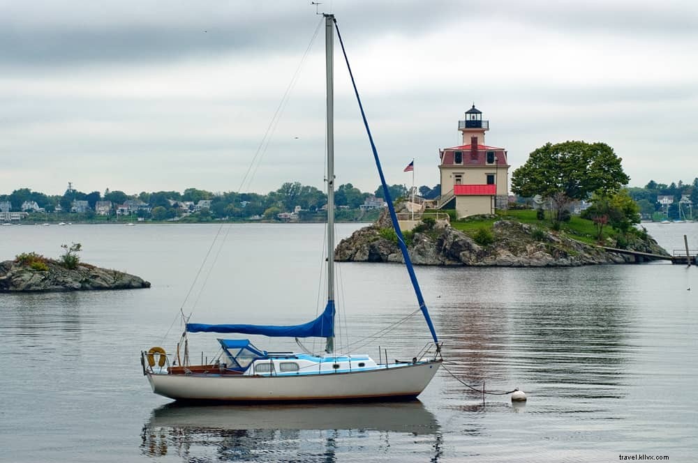15 Most Beautiful Places to Visit in Rhode Island: Scenic Gems and Historic Treasures
