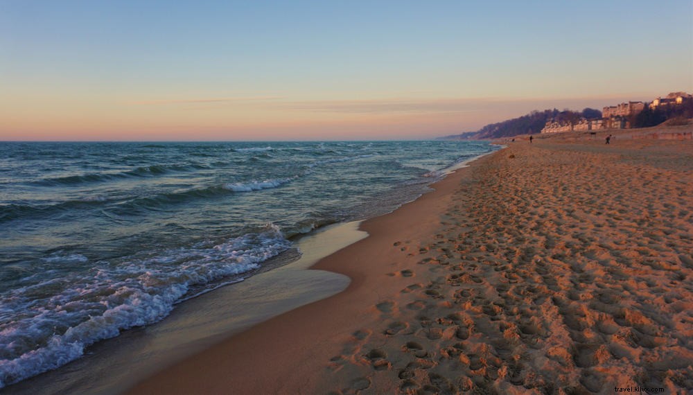 24 Breathtaking Places to Visit in Michigan: Beaches, Parks, Lighthouses & More