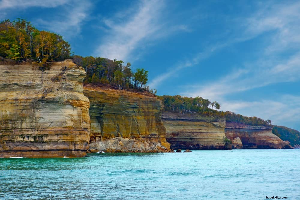24 Breathtaking Places to Visit in Michigan: Beaches, Parks, Lighthouses & More