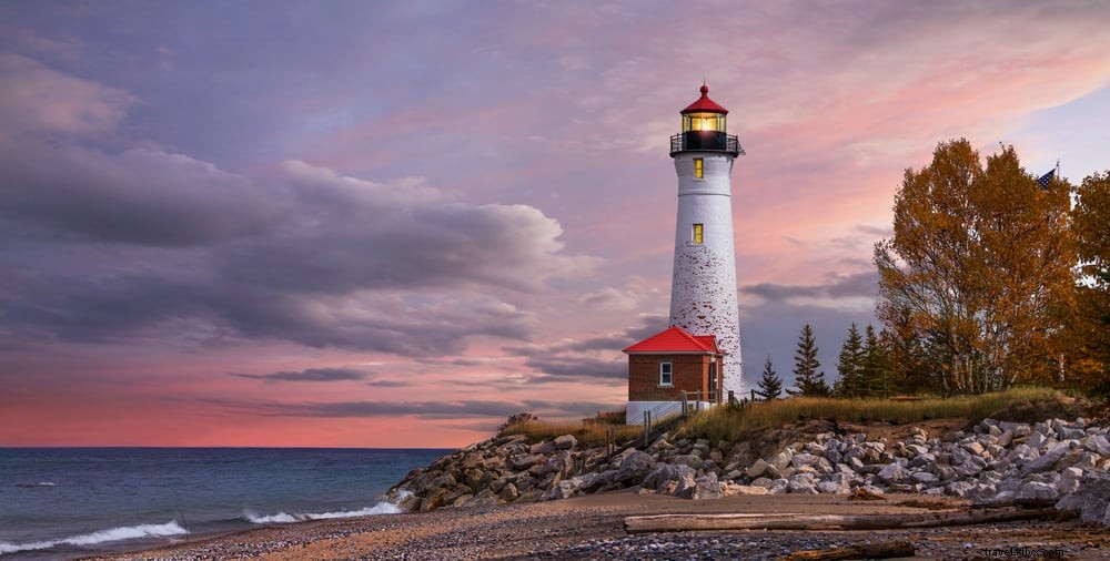 24 Breathtaking Places to Visit in Michigan: Beaches, Parks, Lighthouses & More