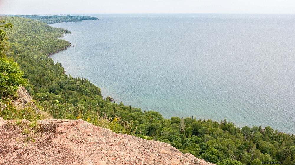 24 Breathtaking Places to Visit in Michigan: Beaches, Parks, Lighthouses & More