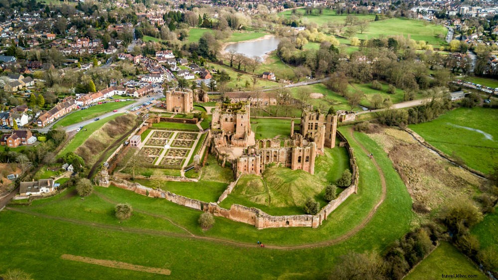 Discover the 15 Most Beautiful Places to Visit in Warwickshire
