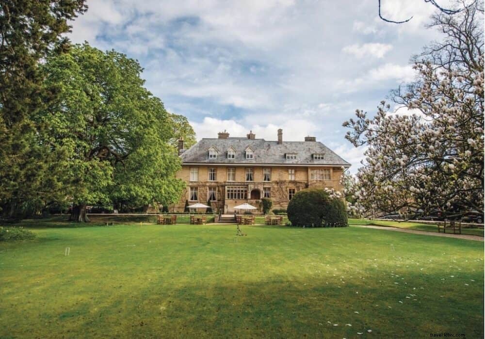 Explore the UK: 25 Stunning Destinations You Must Visit