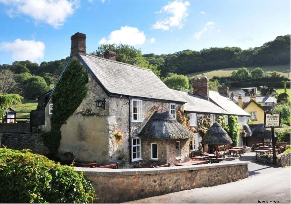 Explore the UK: 25 Stunning Destinations You Must Visit