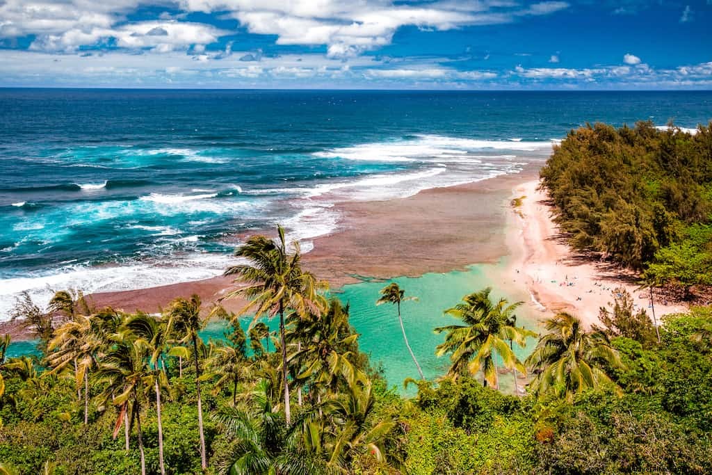 Explore 20 Stunning Hawaiian Destinations You Must Visit