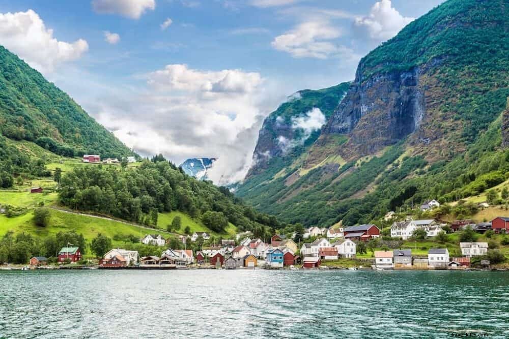 20 Most Breathtaking Places to Visit in Norway: Fjords, Islands, and Hidden Gems