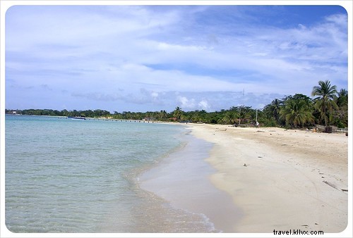 Big Corn Island vs. Little Corn Island: Nicaragua s Caribbean Gems Compared