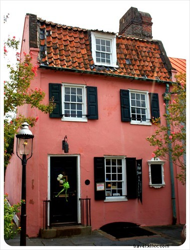 Discovering the Authentic South: An Insider s Guide to Charleston, South Carolina