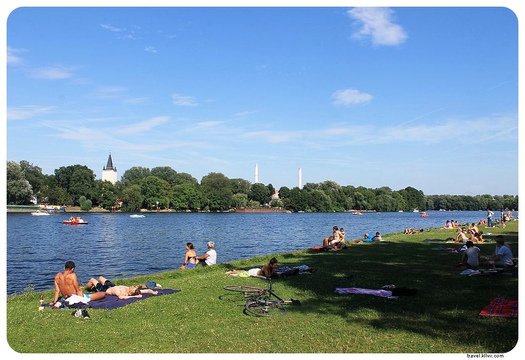 GlobetrotterGirls  Essential Summer Guide to Berlin s Parks, Lakes, and Outdoor Highlights