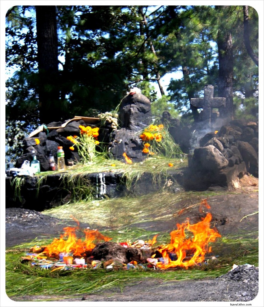 Chichicastenango Market and Beyond: An Insider s Guide to Guatemala s Vibrant Mayan Culture