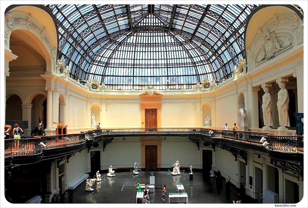 Ultimate Guide to the Best Things to Do in Santiago, Chile: Attractions, Neighborhoods, Food & Tips