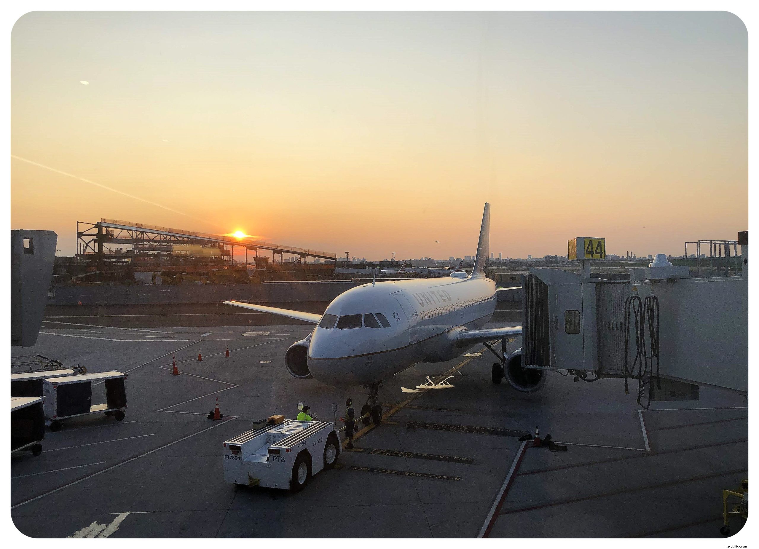 Top 5 Best Airports for Private Jets in Canada: Premier FBO Terminals