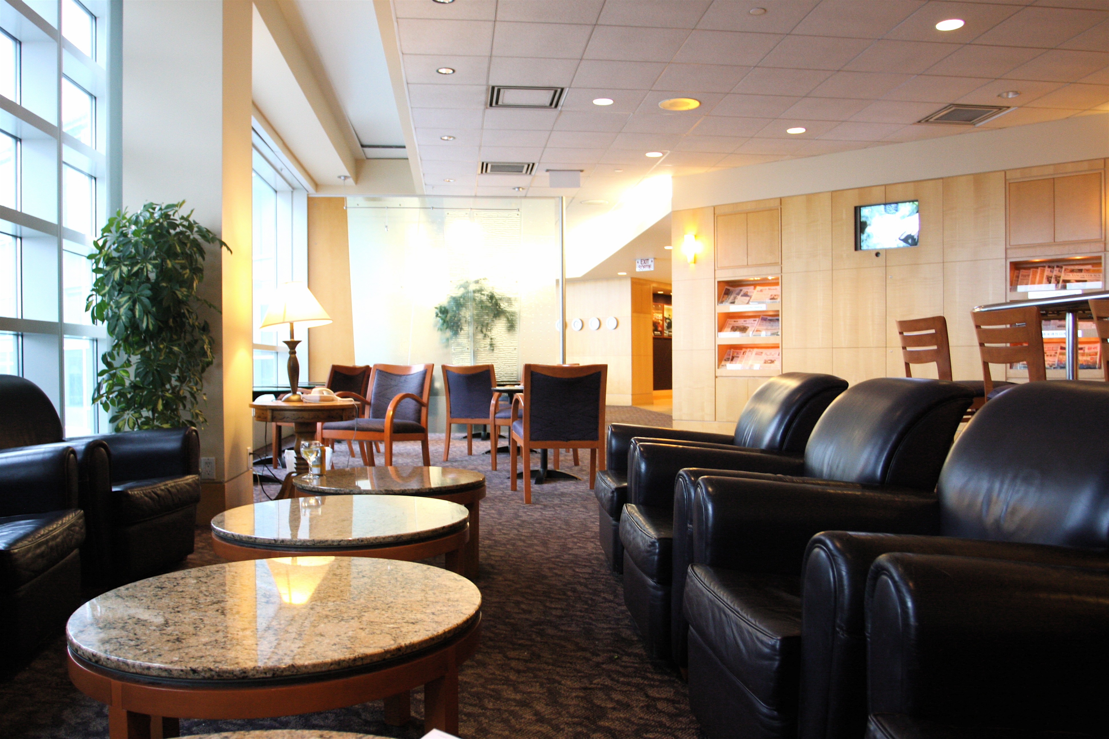 Top 5 Best Airports for Private Jets in Canada: Premier FBO Terminals