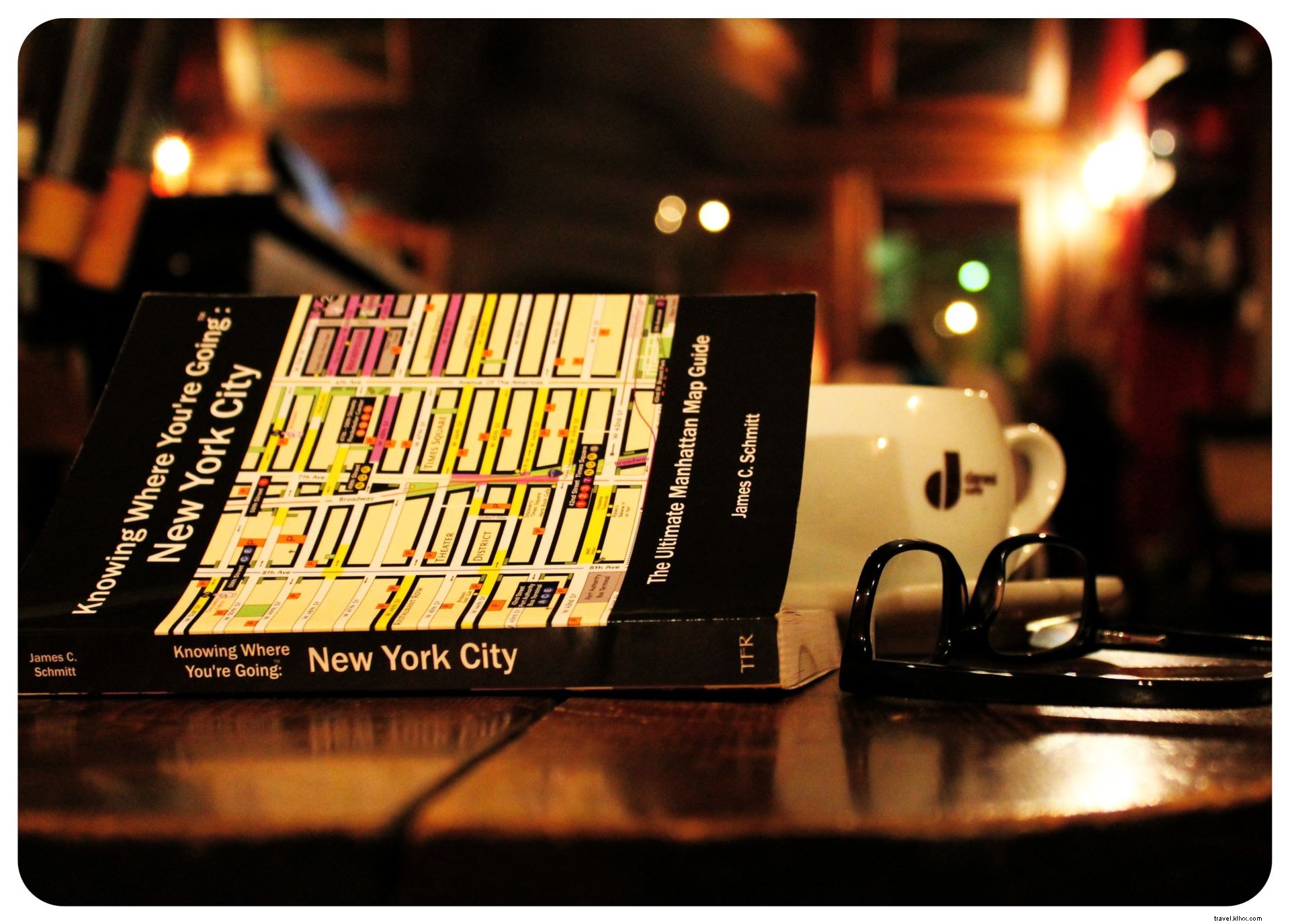 Holiday Gift Guide for Globetrotters: 10 Traveler-Tested Essentials