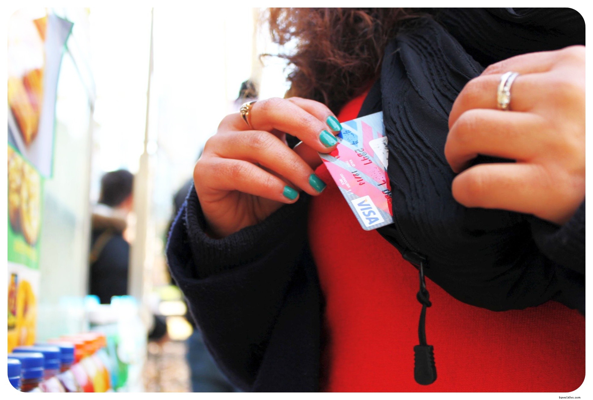 Best Holiday Gifts for Globetrotters: 2015 Edition + Guidebook Giveaway