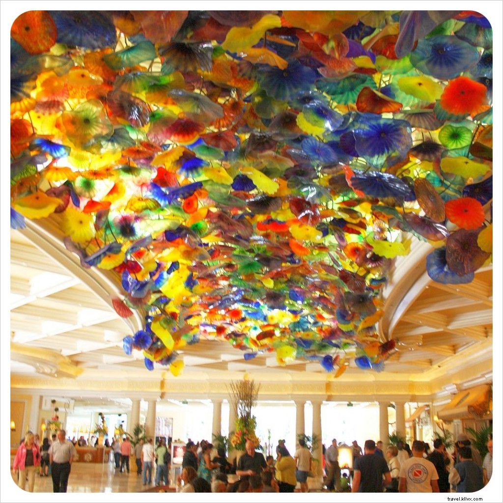 Explore the Iconic Bellagio: Las Vegas Strip s Elegant Gem