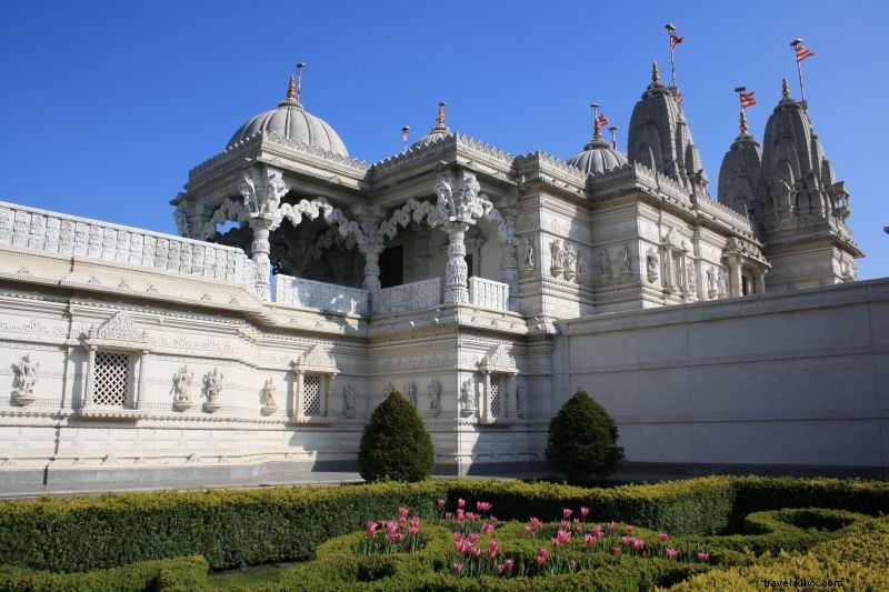 Essential Pre-Travel Lessons: Iceland s Volcano, Neasden Temple, and Embracing Minimalism