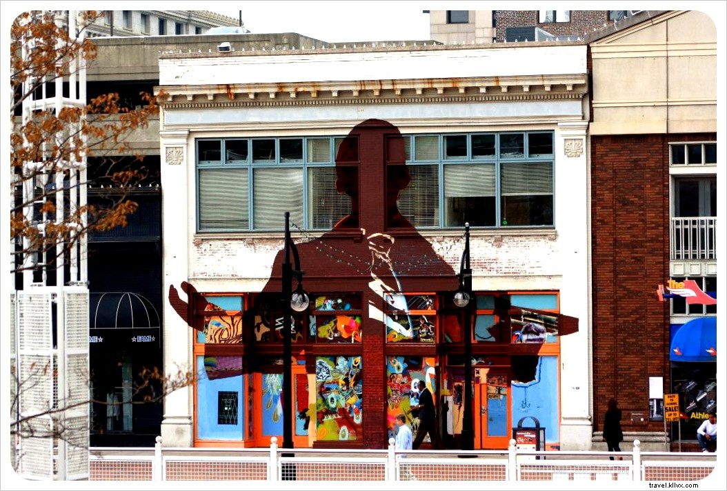 Top Atlanta Attractions: CNN Tour, World of Coca-Cola, Georgia Aquarium & More