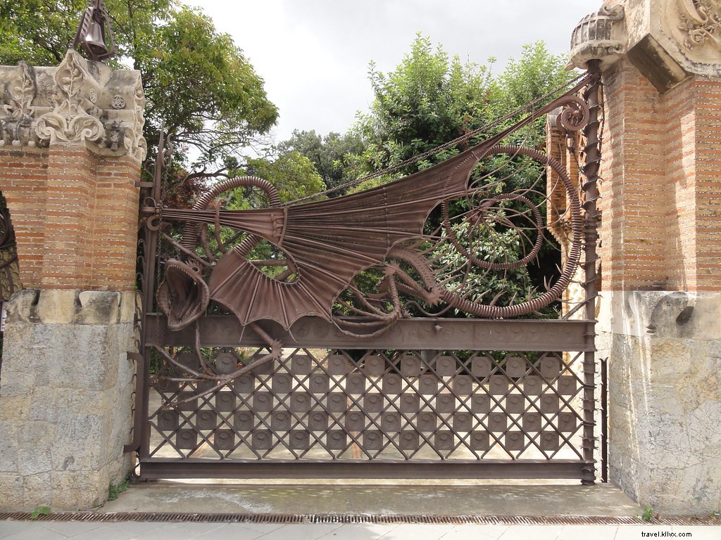 Discover Barcelona Like a Local: 6 Hidden Gems Off the Beaten Path