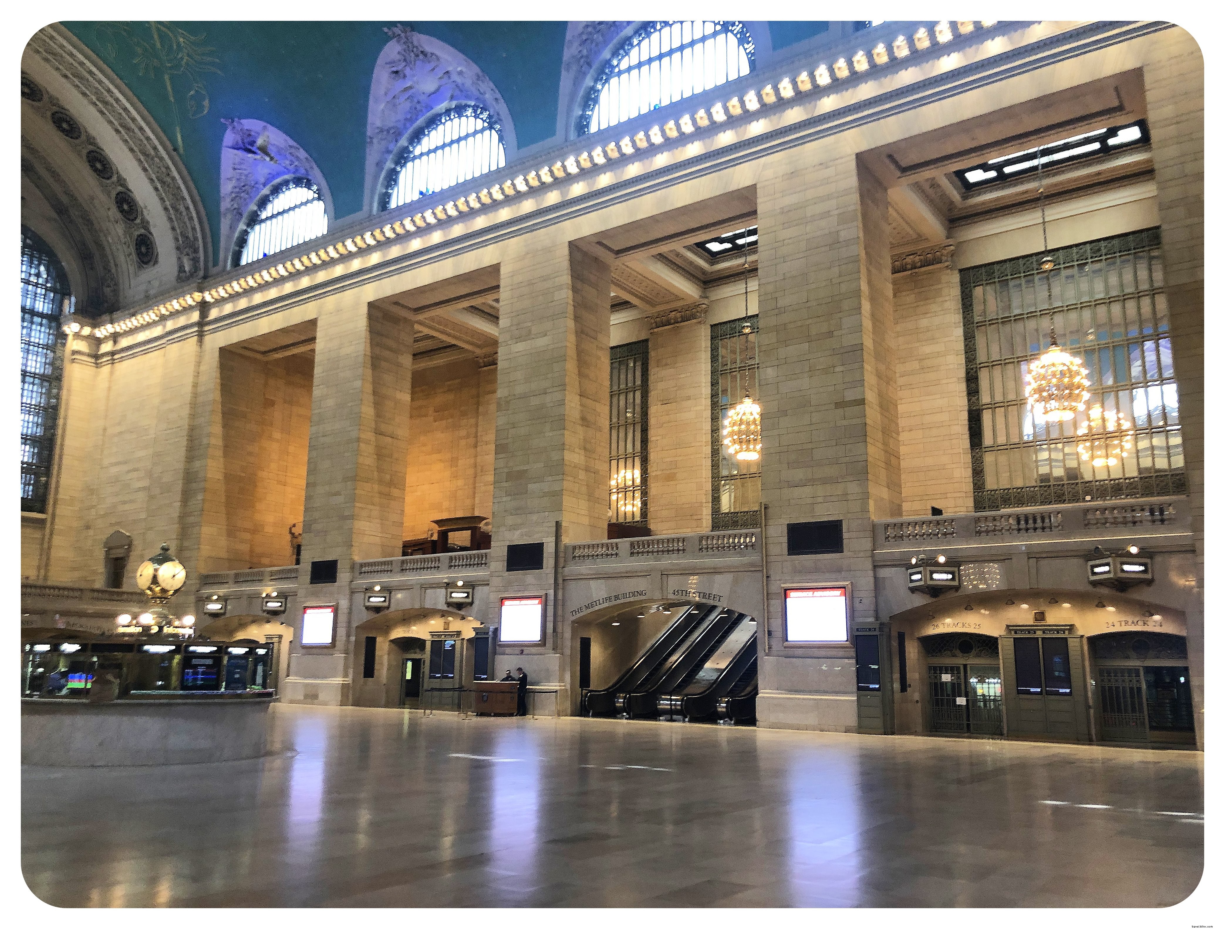 Queens vs. Manhattan: NYC s Largest Borough Takes on Its Smallest – Size, Population, and Top Attractions