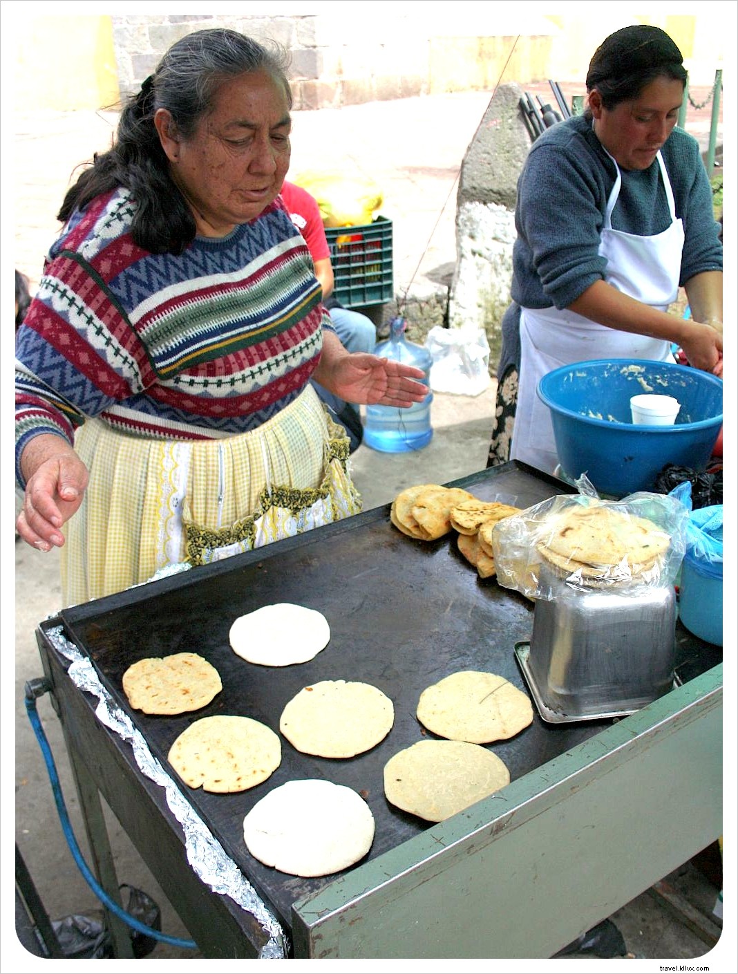 Best Street Foods in Guatemala: Top Vegetarian Picks and Must-Try Classics