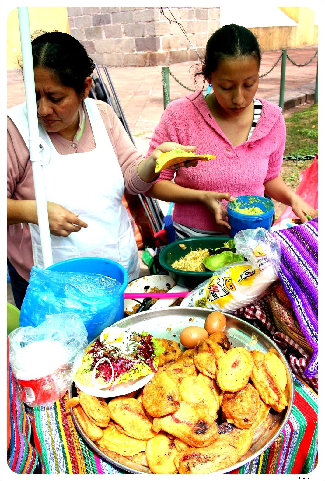 Best Street Foods in Guatemala: Top Vegetarian Picks and Must-Try Classics