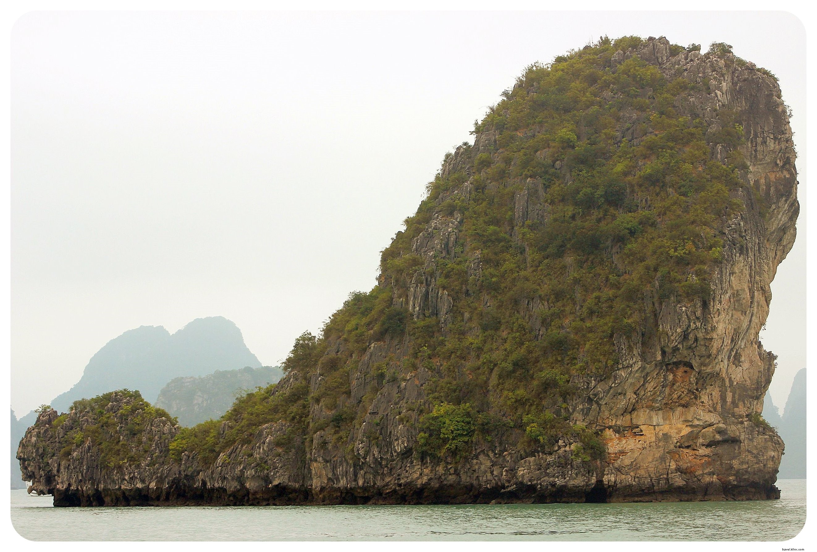 Halong Bay Cruise Guide: Why a 2-Night Vietnam Adventure is Unmissable