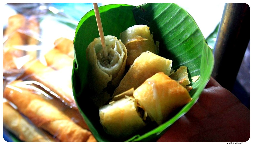 Exploring Thailand s Vibrant Street Food Scene: A Vegetarian s Delight in Bustling Markets