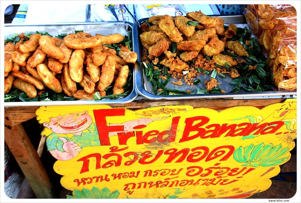 Exploring Thailand s Vibrant Street Food Scene: A Vegetarian s Delight in Bustling Markets