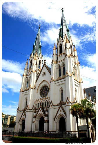 Discover the Enchanting Charm of Savannah, Georgia: Stunning Road Trip Photos