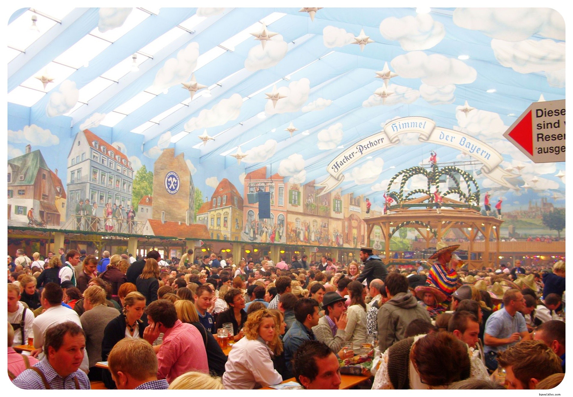 Oktoberfest Munich Guide: Insider Tips, History, and Essential Experiences from a Seasoned Visitor