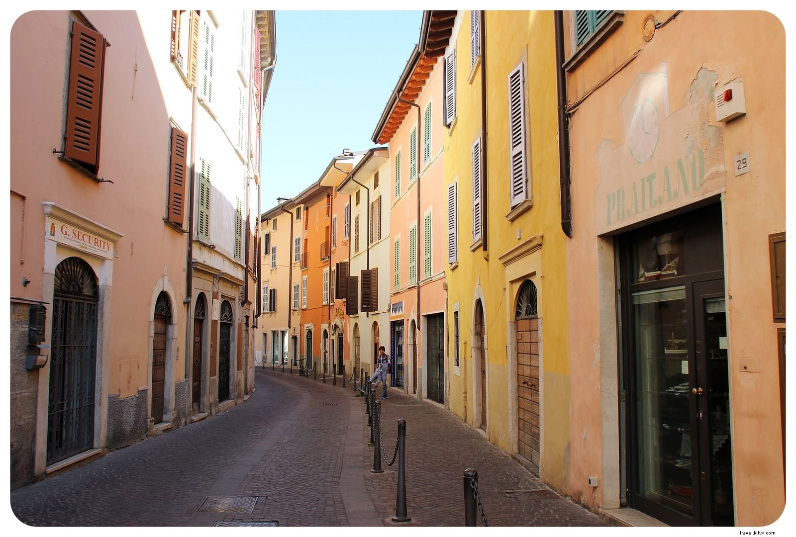 20 Stunning Reasons to Visit Lombardy, Italy: Lakes, History, Milan & More (Photo Guide)